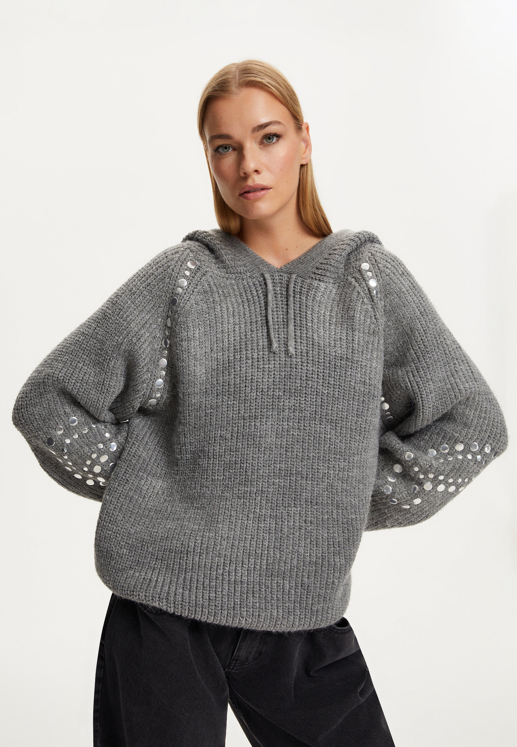 Hooded Knitted Sweater – Nocturne